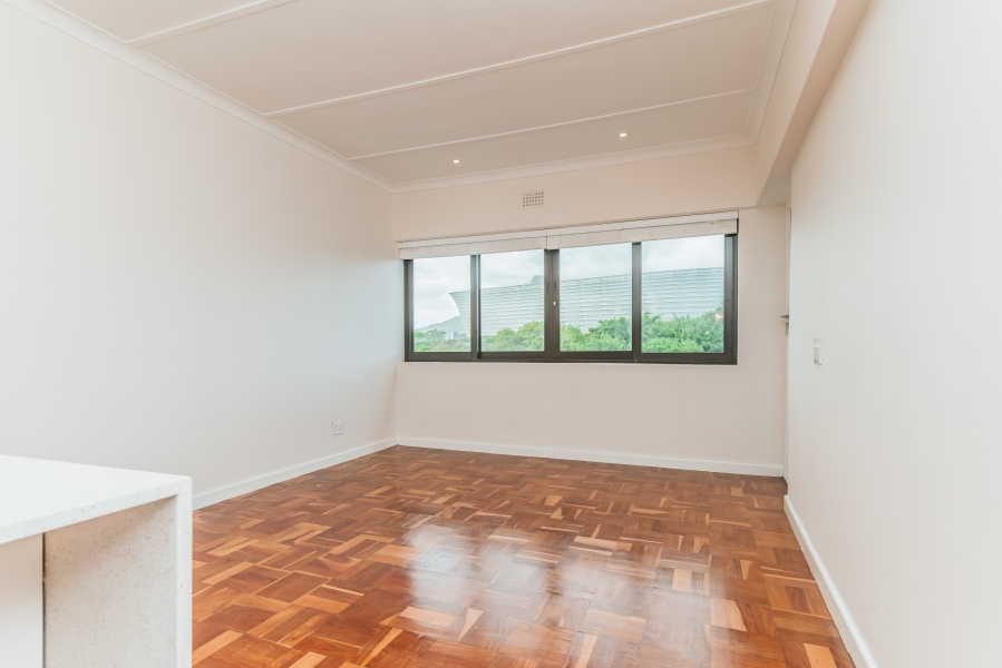 2 Bedroom Property for Sale in Green Point Western Cape